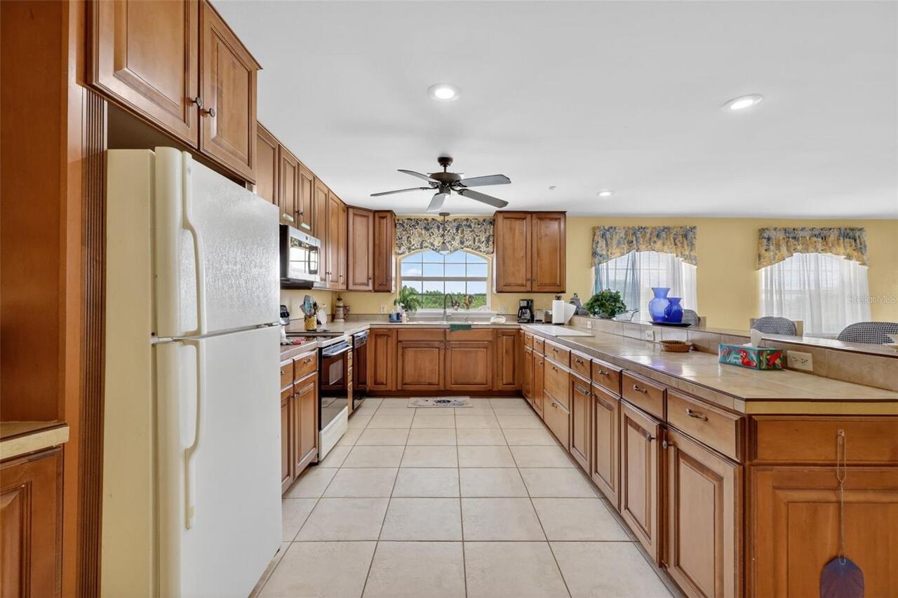 Listing Photo 11