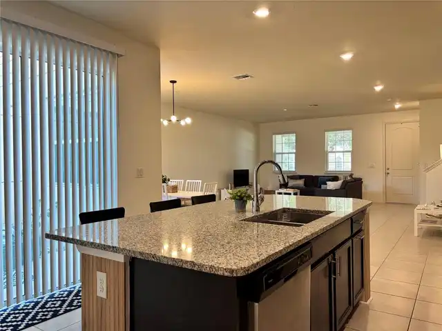 Listing Photo 17