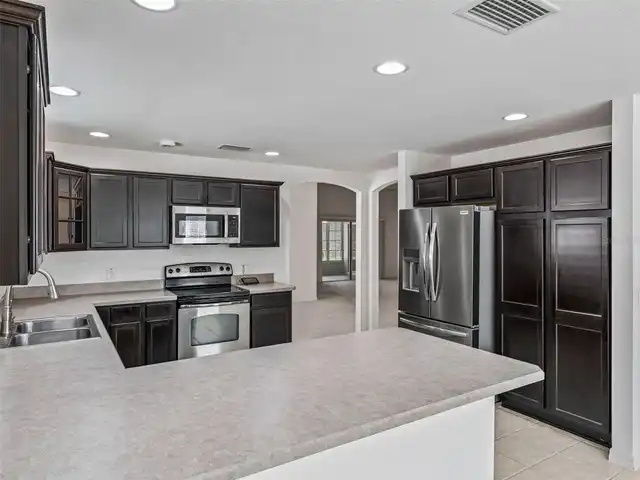 Listing Photo 7