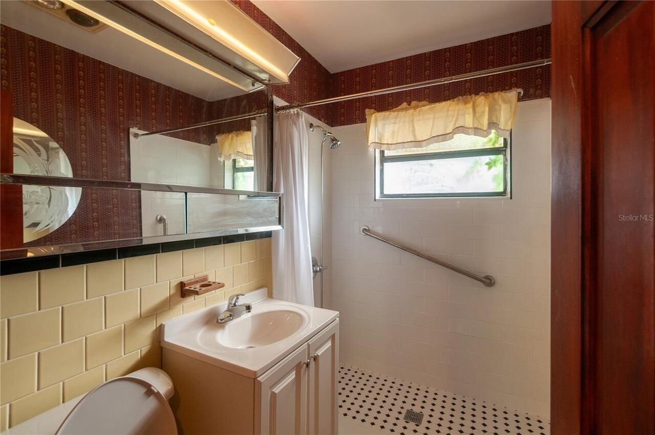 Listing Photo 7