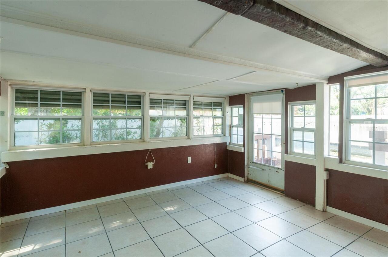 Listing Photo 16