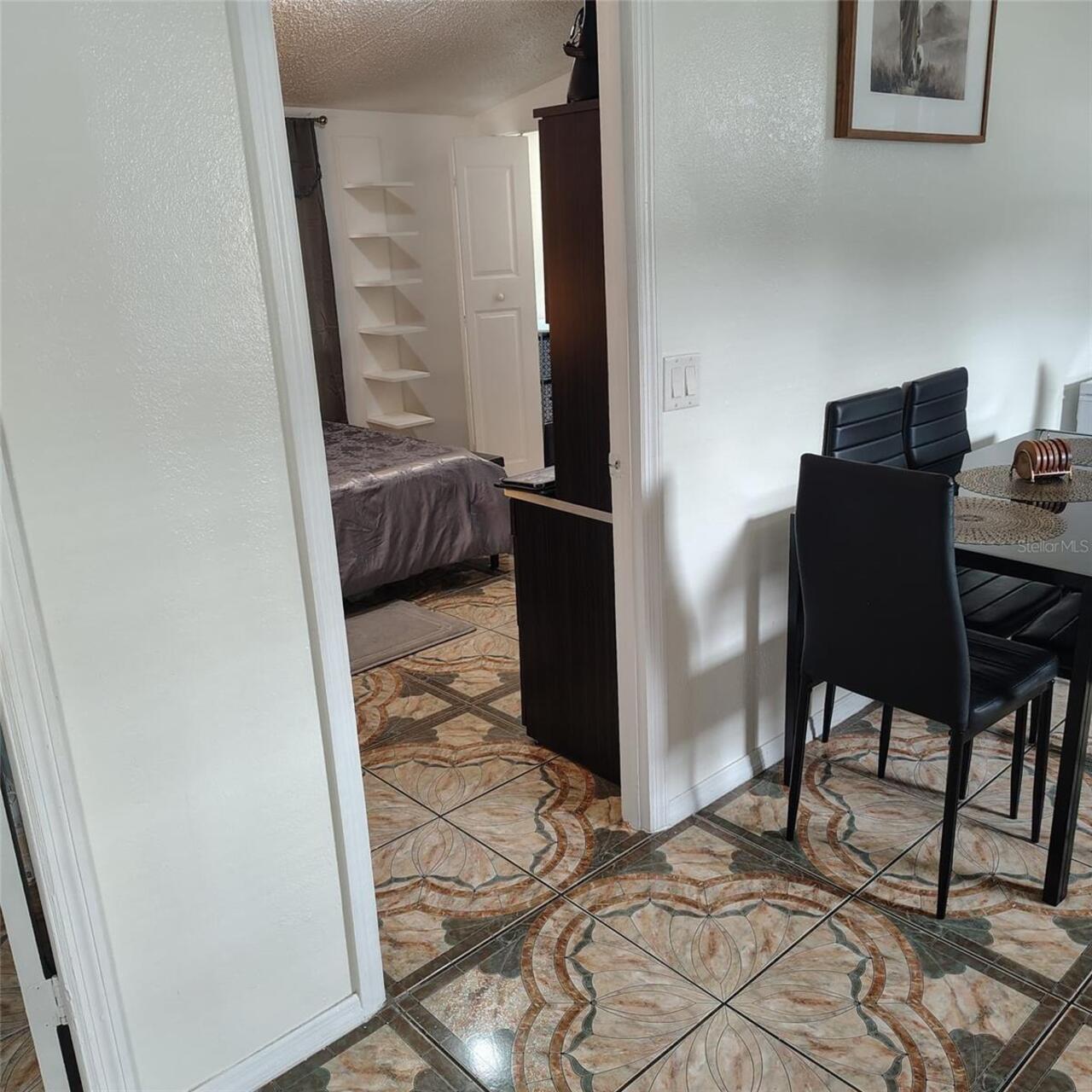 Listing Photo 9