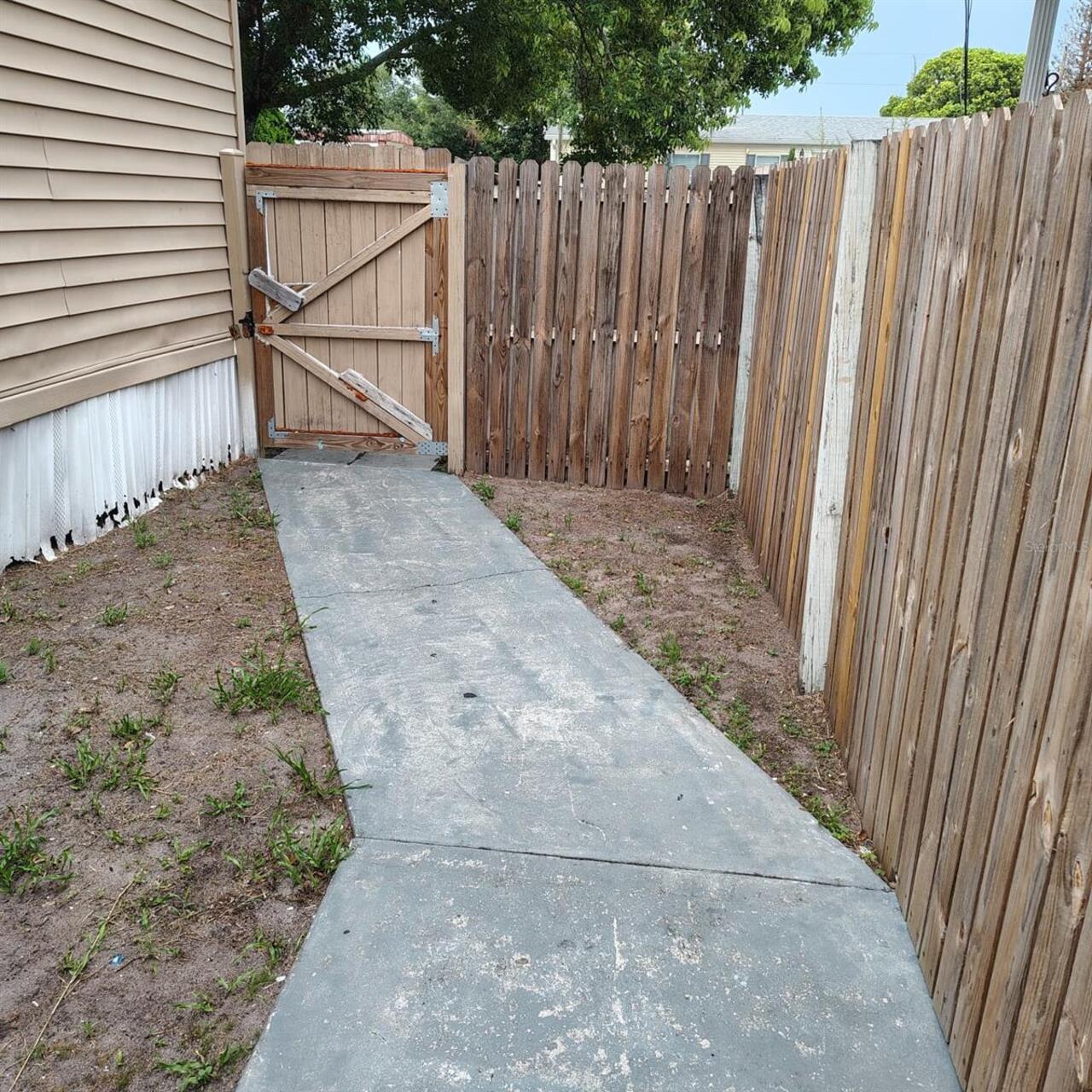 Listing Photo 12