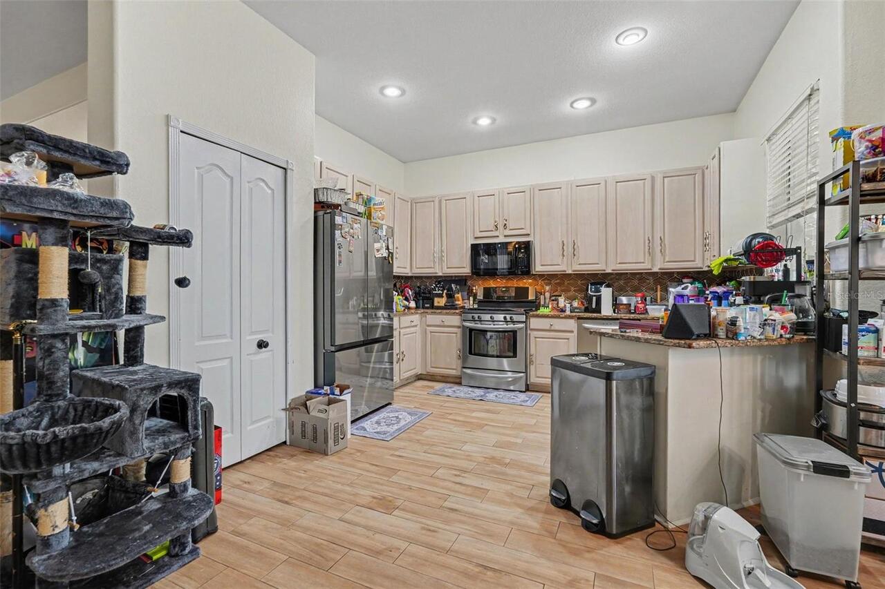 Listing Photo 7
