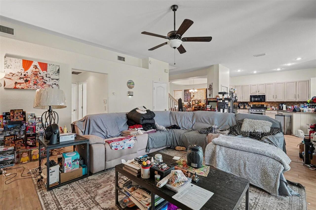 Listing Photo 11