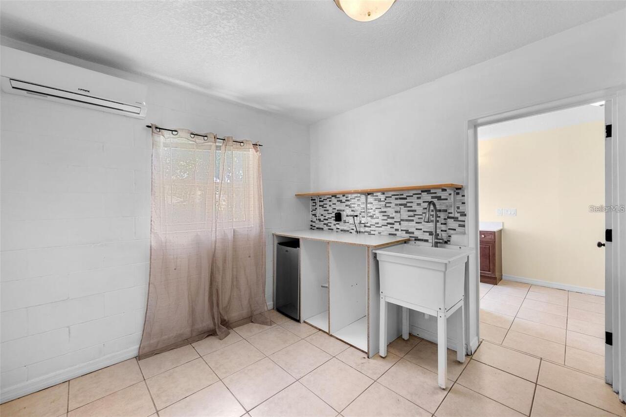 Listing Photo 14
