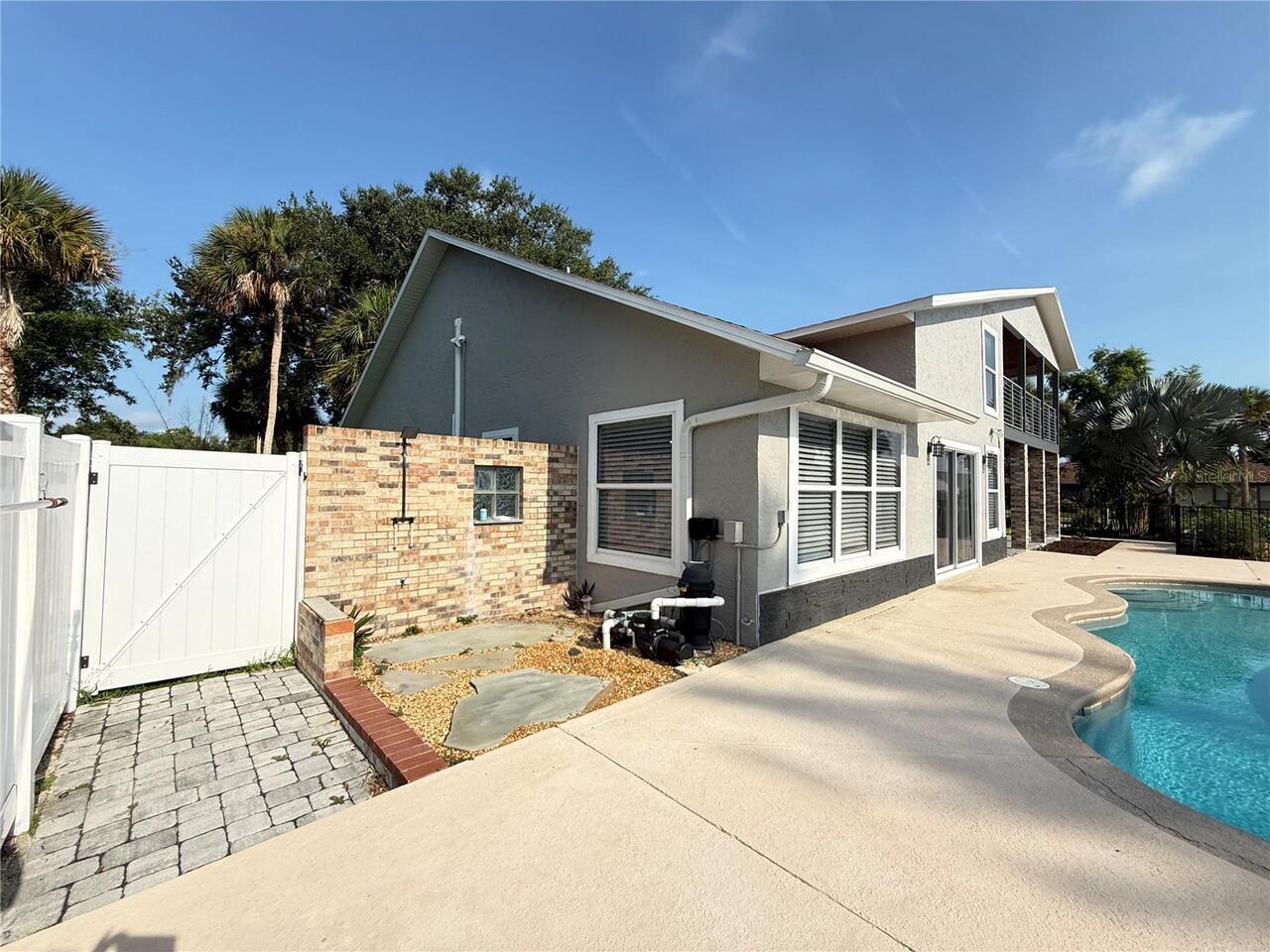 Listing Photo 12