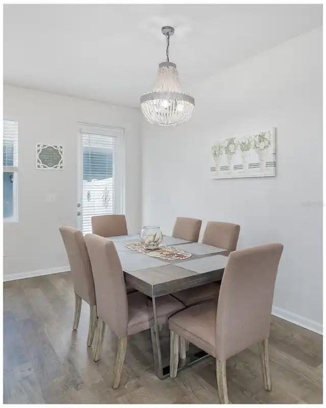 Listing Photo 8