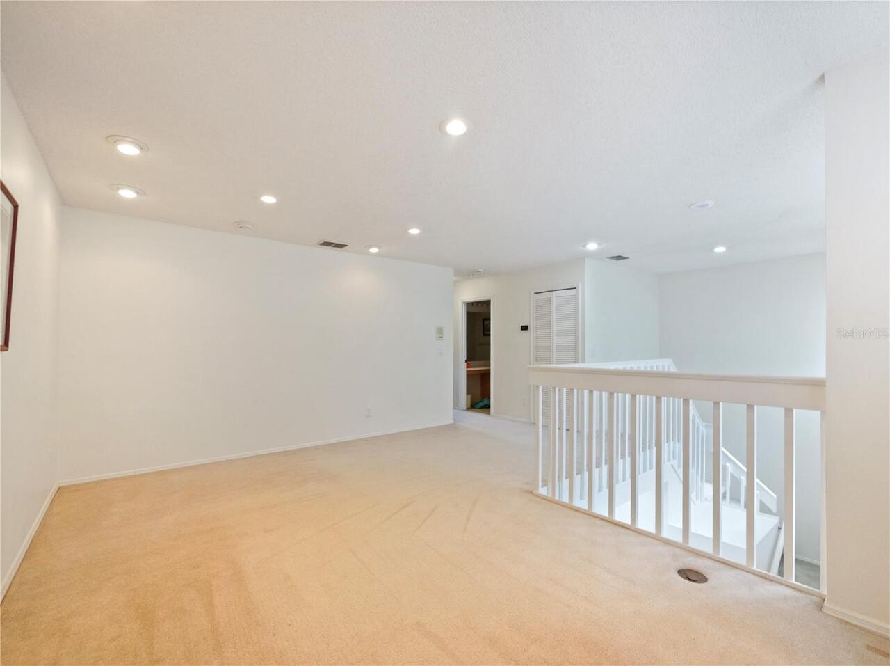 Listing Photo 14