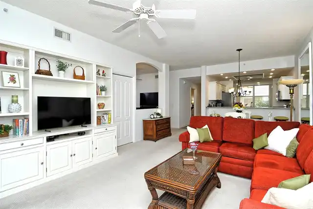 Listing Photo 14