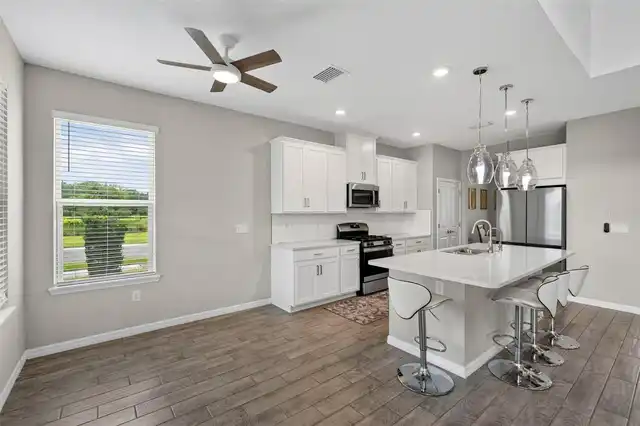 Listing Photo 15