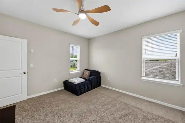 Listing Photo 24