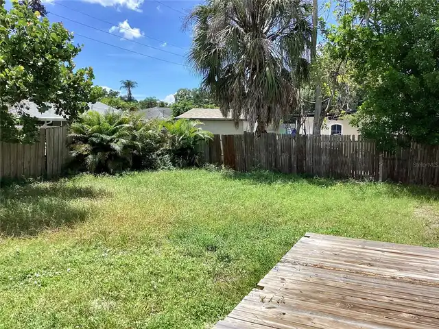 Listing Photo 14