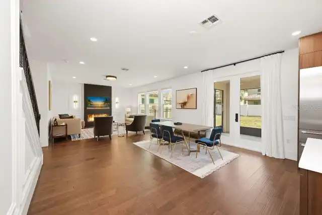 Listing Photo 8