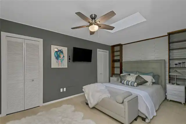 Listing Photo 17