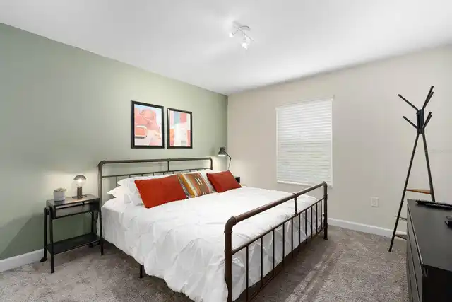 Listing Photo 32