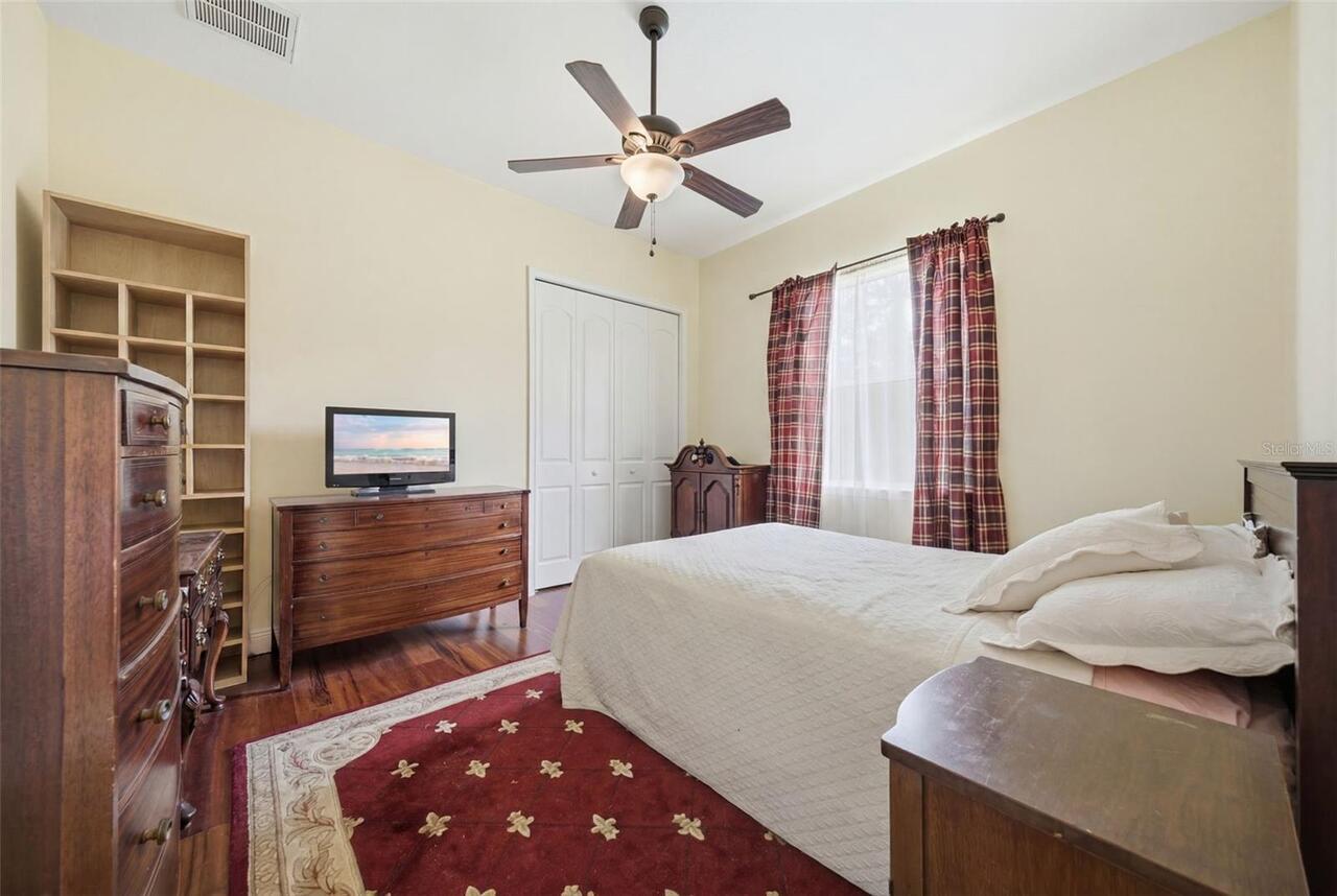 Listing Photo 15