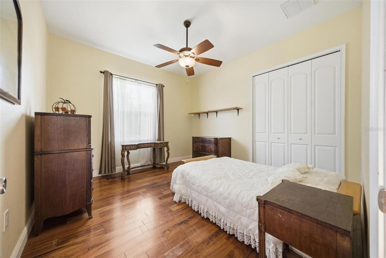 Listing Photo 16