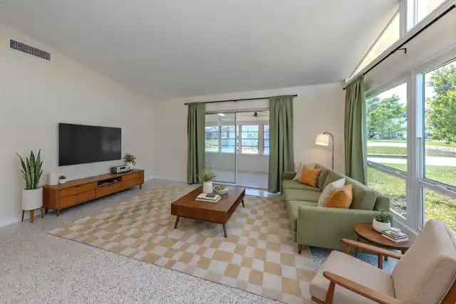 Listing Photo 6