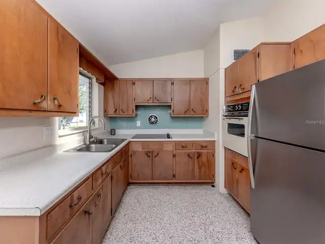 Listing Photo 18