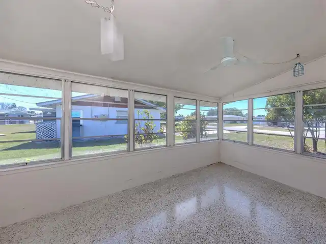 Listing Photo 28