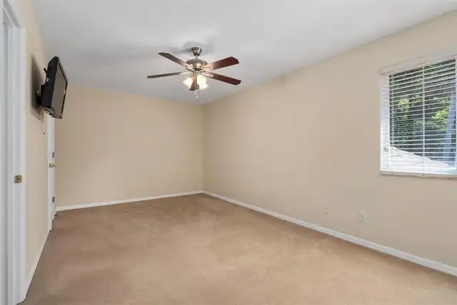 Listing Photo 41