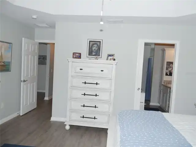 Listing Photo 28