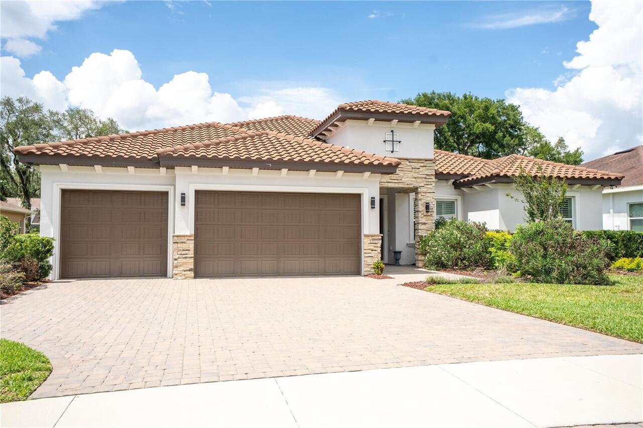Listing Photo 8