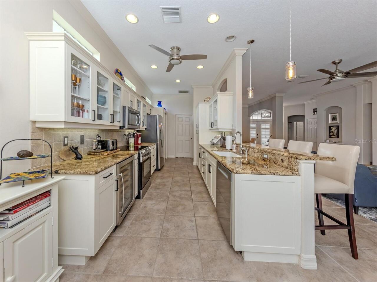 Listing Photo 6