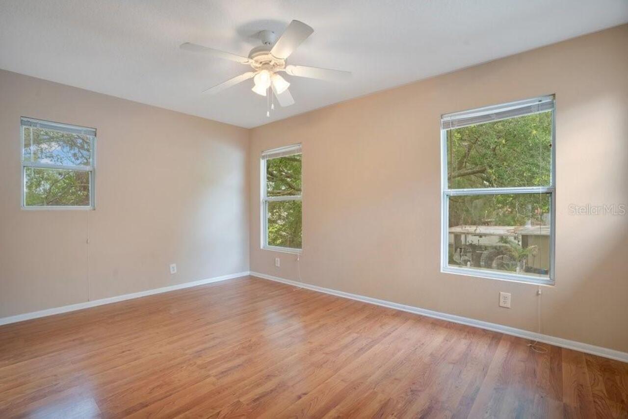 Listing Photo 21