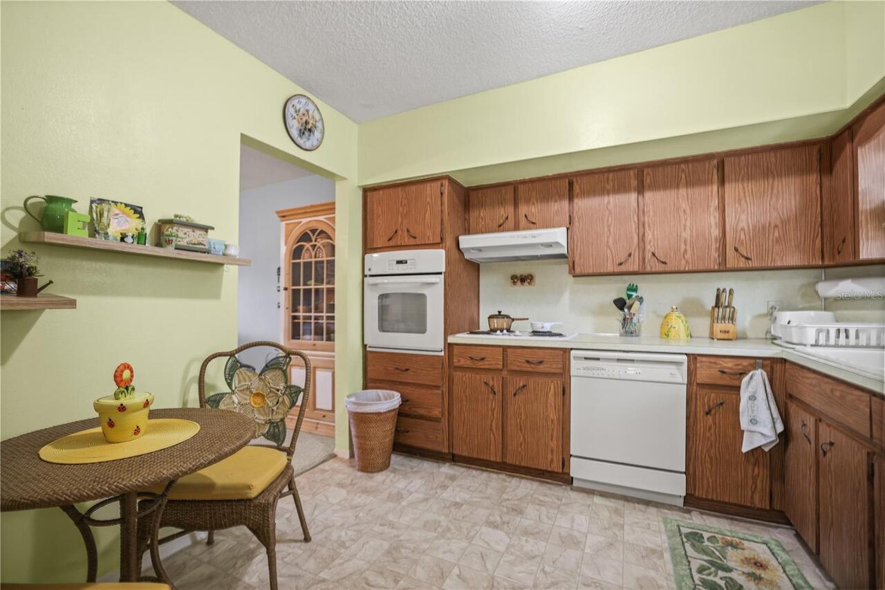 Listing Photo 10