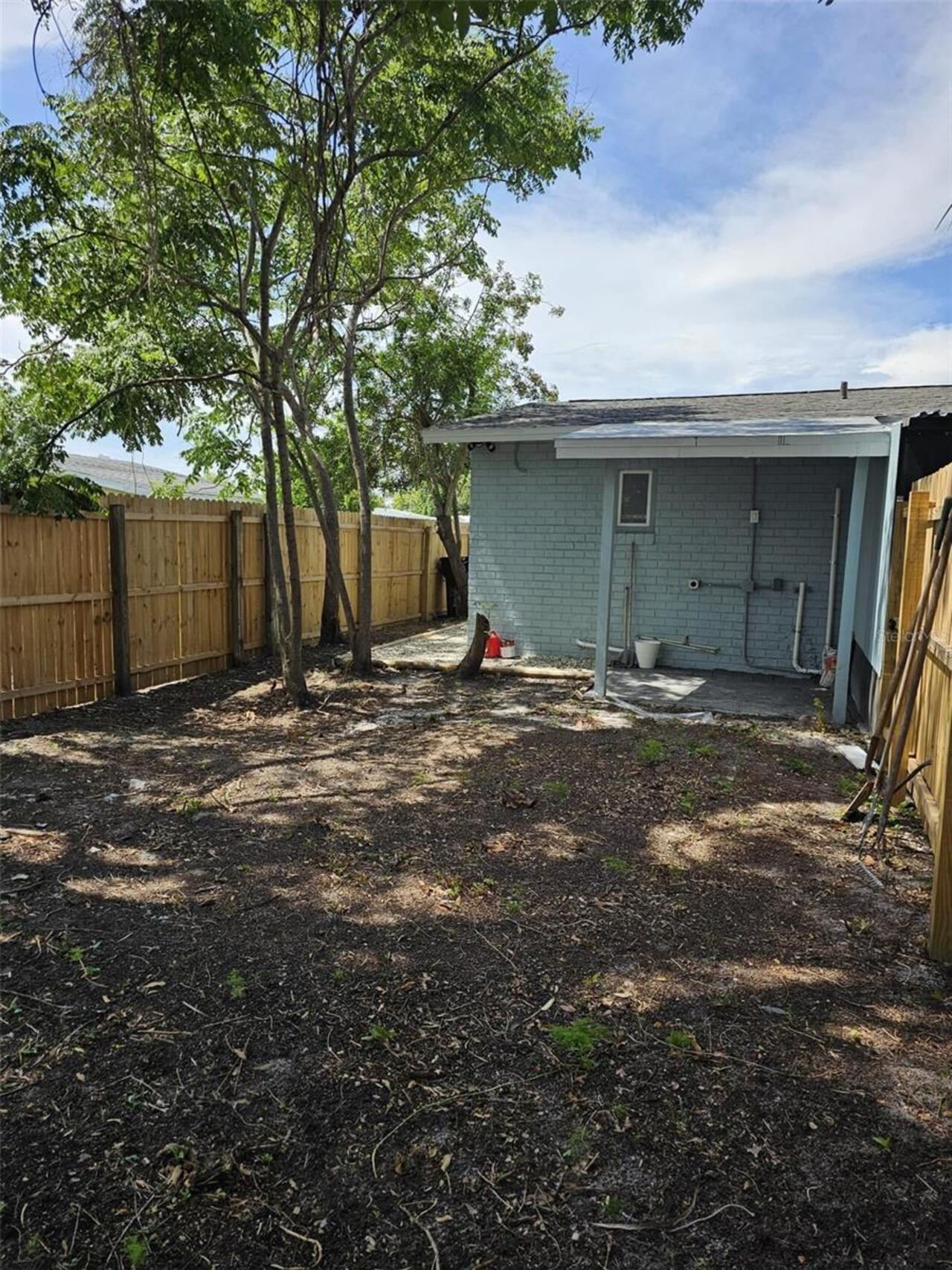 Listing Photo 8