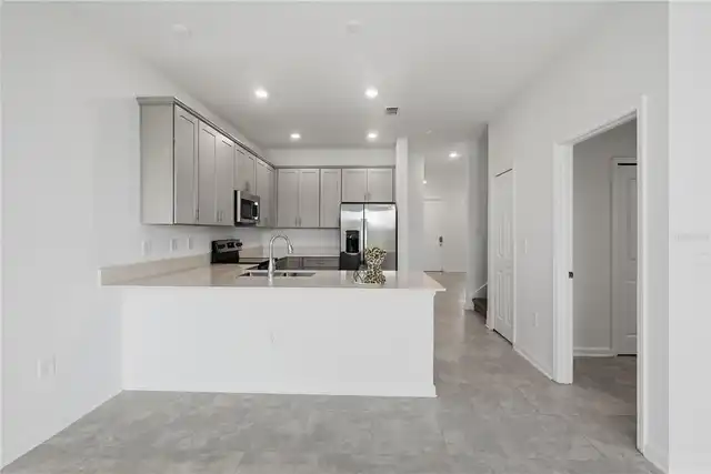 Listing Photo 16