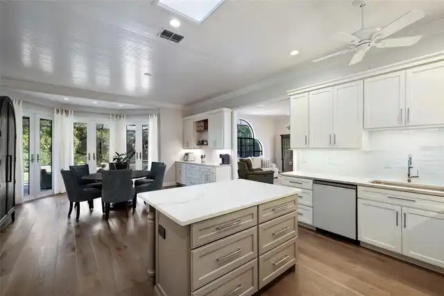Listing Photo 18