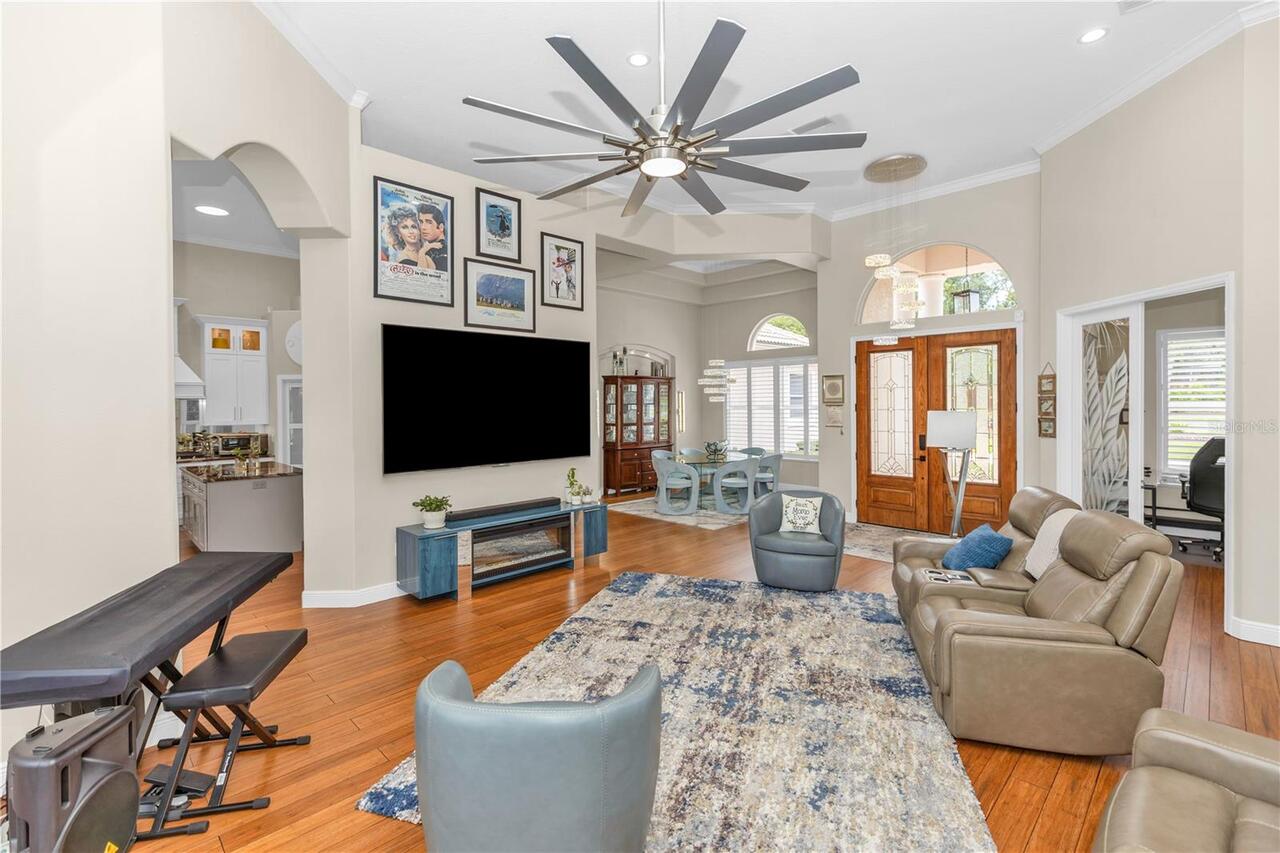 Listing Photo 10