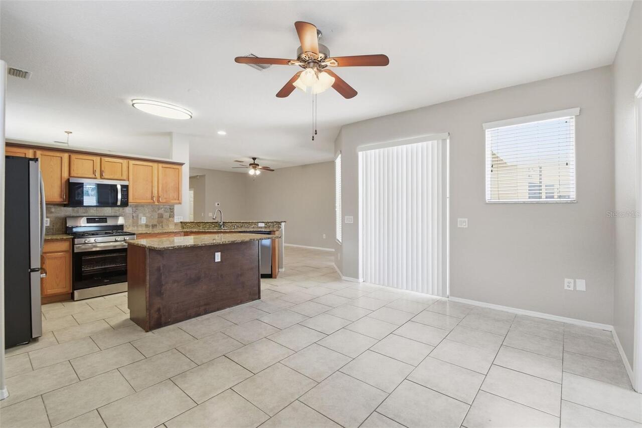 Listing Photo 12
