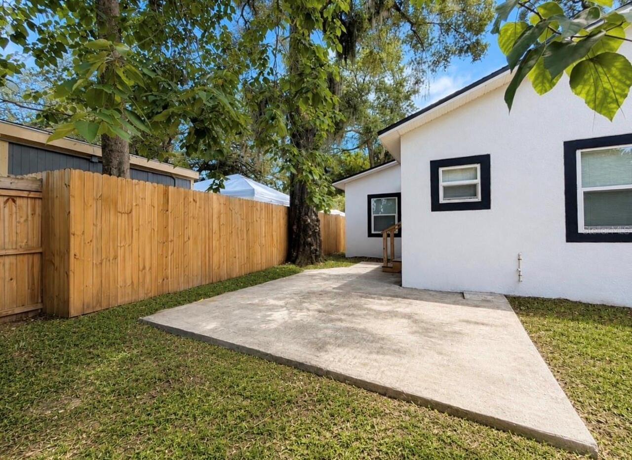 Listing Photo 6