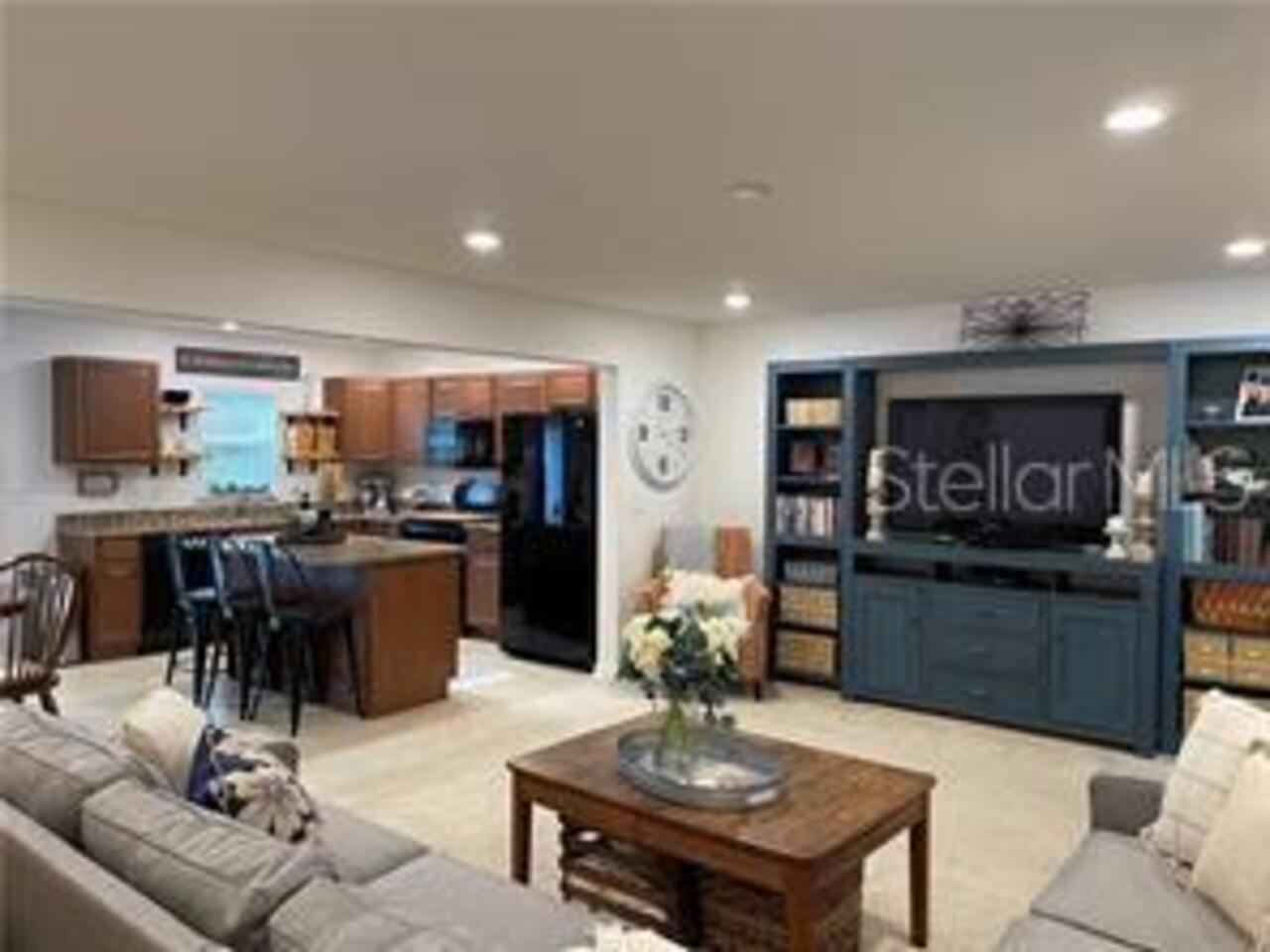 Listing Photo 10