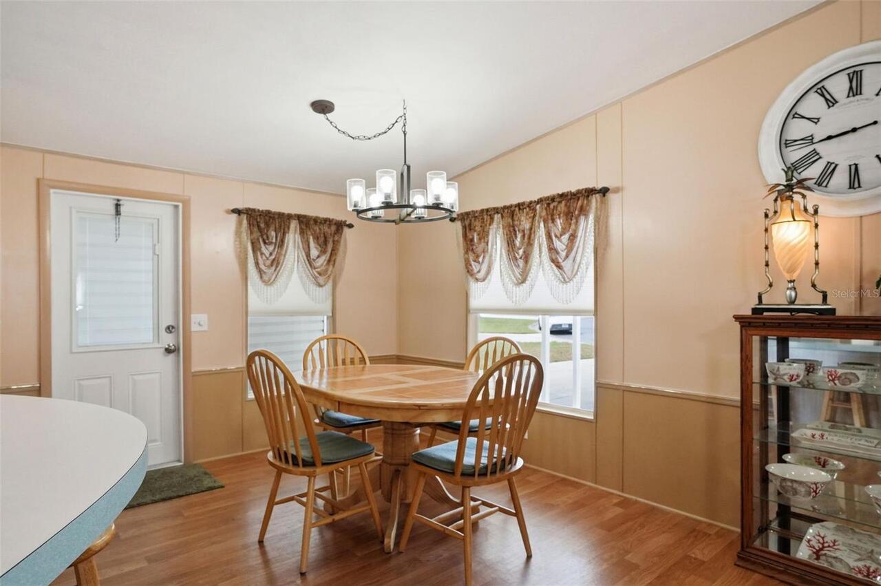 Listing Photo 9