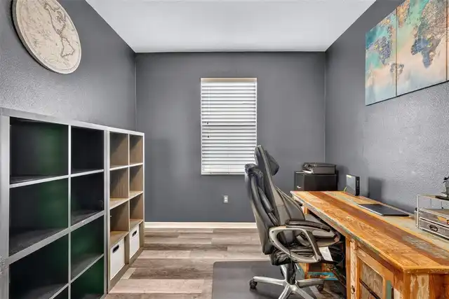 Listing Photo 11