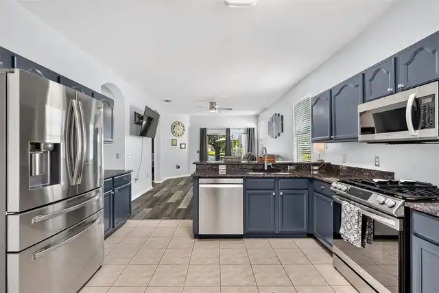 Listing Photo 18