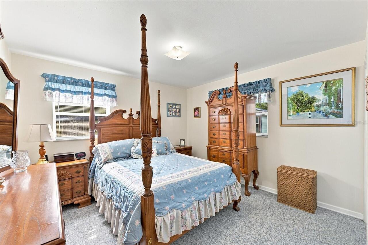 Listing Photo 16