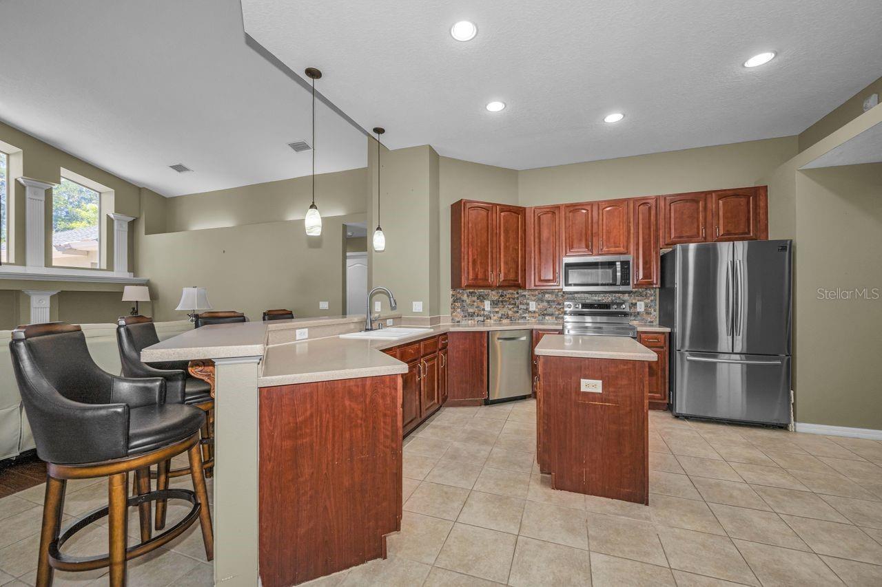 Listing Photo 12