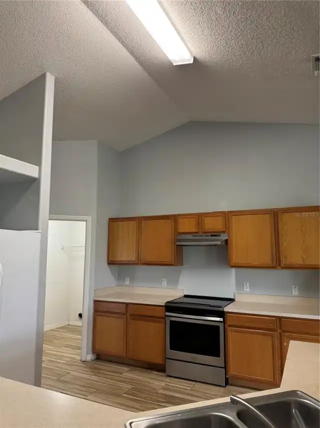 Listing Photo 7