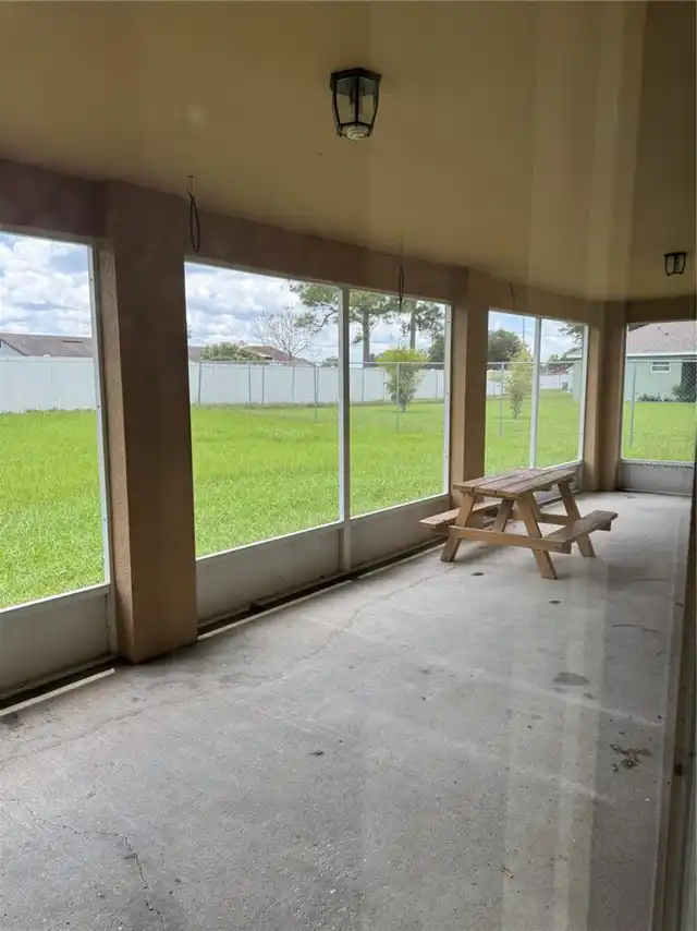 Listing Photo 17