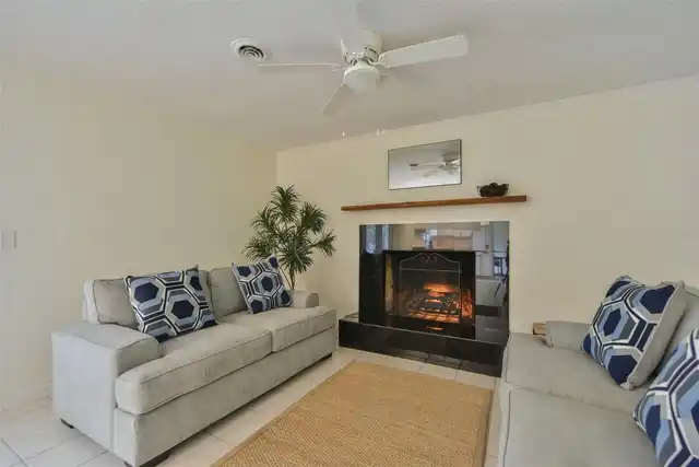 Listing Photo 14