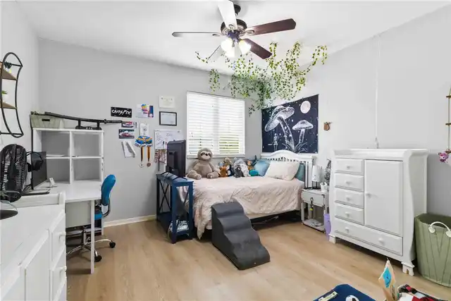 Listing Photo 22