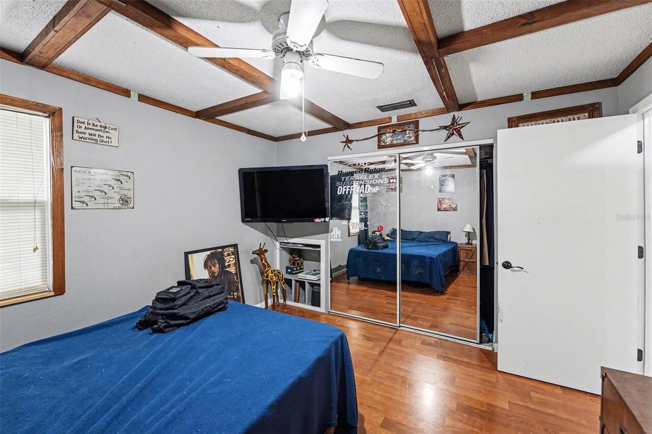 Listing Photo 15