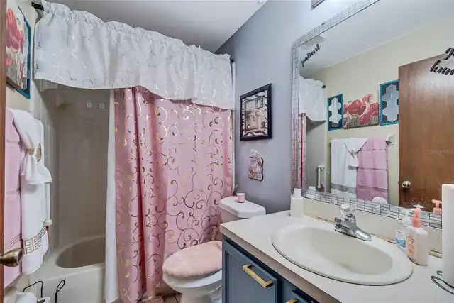 Listing Photo 17