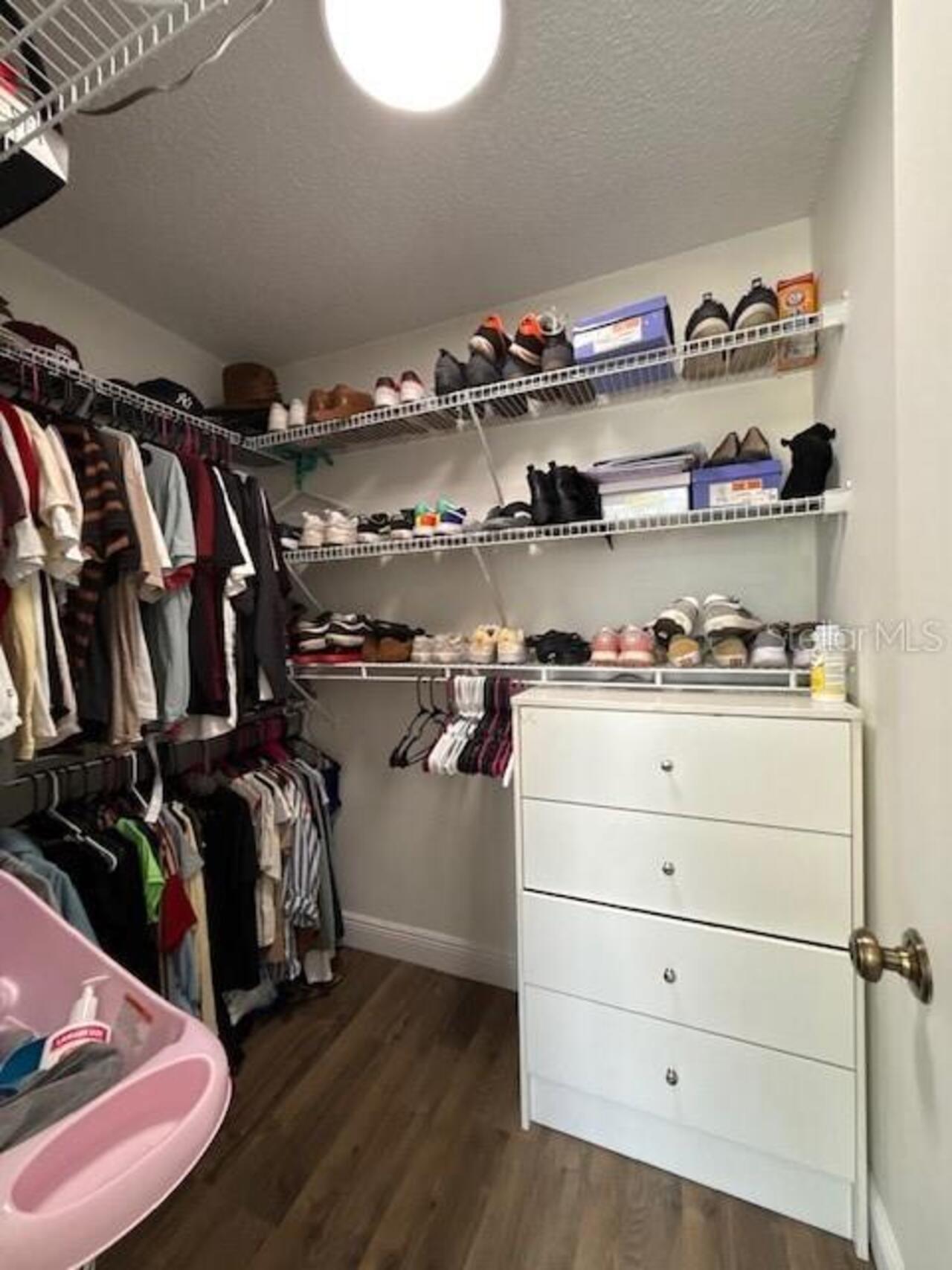 Listing Photo 9